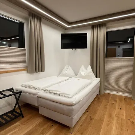 B&B Und Edelweiss 하일리겐불루트