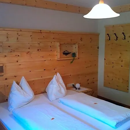 B&B Und Edelweiss 3*