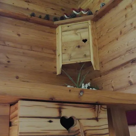 Und Edelweiss 3*