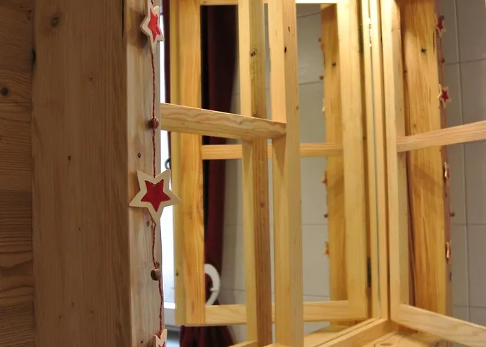 Pension Und Apartment Edelweiss 3*