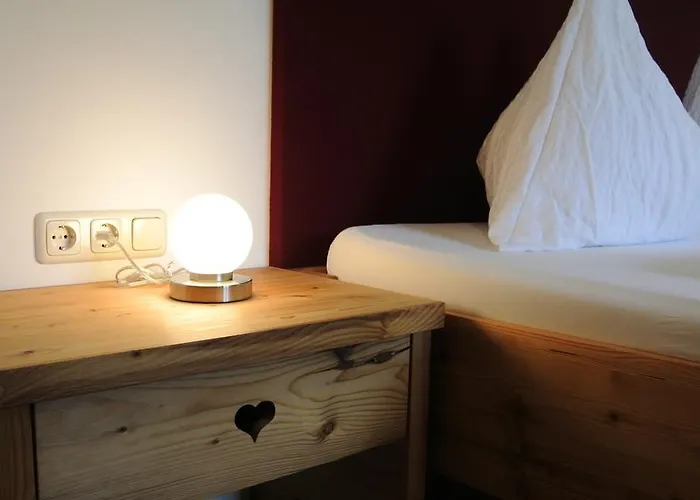 Pension Und Apartment Edelweiss Bed & Breakfast Heiligenblut