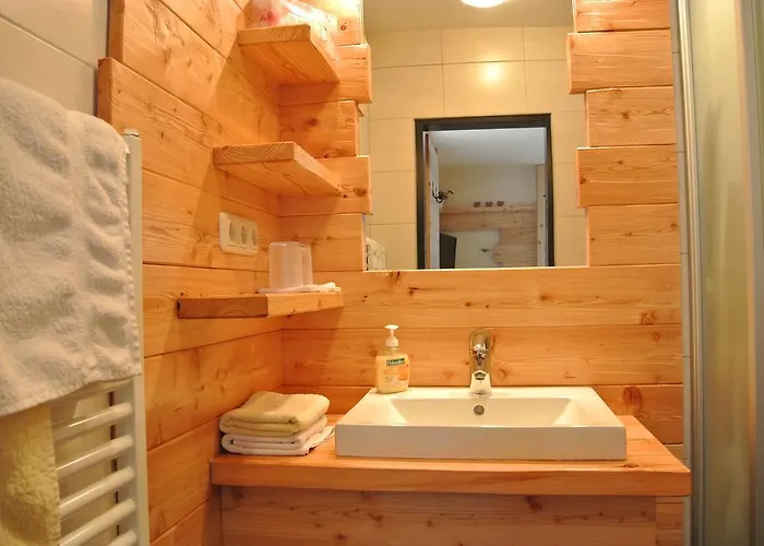 Pension Und Apartment Edelweiss Bed & Breakfast Heiligenblut