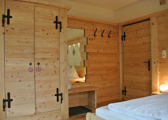 Pension Und Apartment Edelweiss 3* Heiligenblut