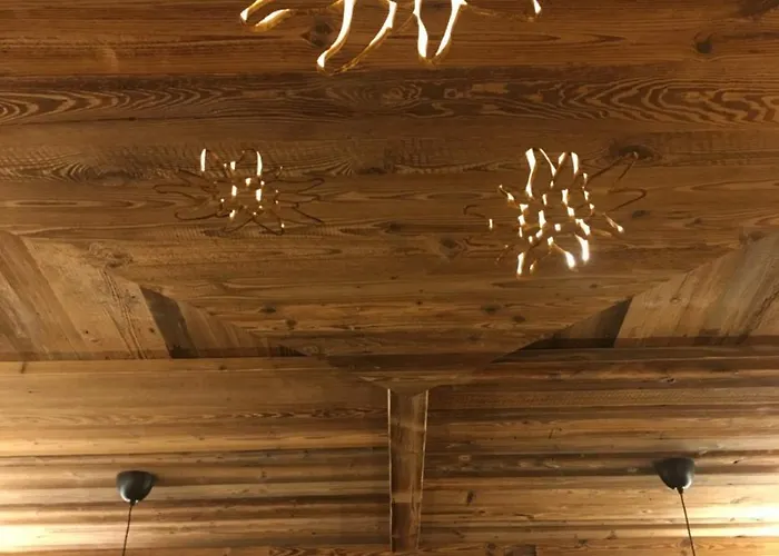 Pension Und Apartment Edelweiss